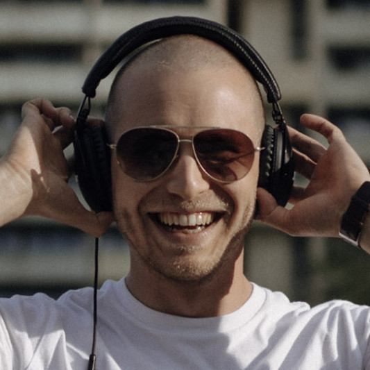 Yan Y. on SoundBetter