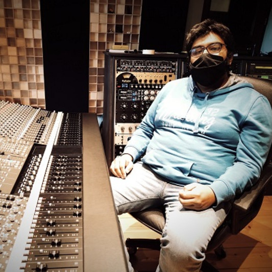Julian G - session musician on SoundBetter