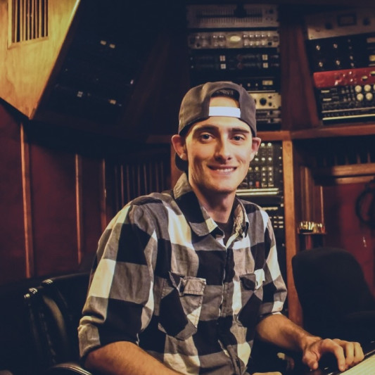 Nick Agee on SoundBetter