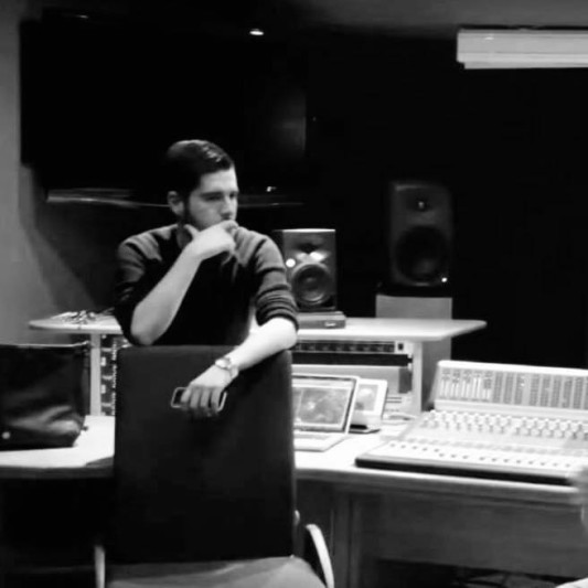 Elliot J Sansom on SoundBetter