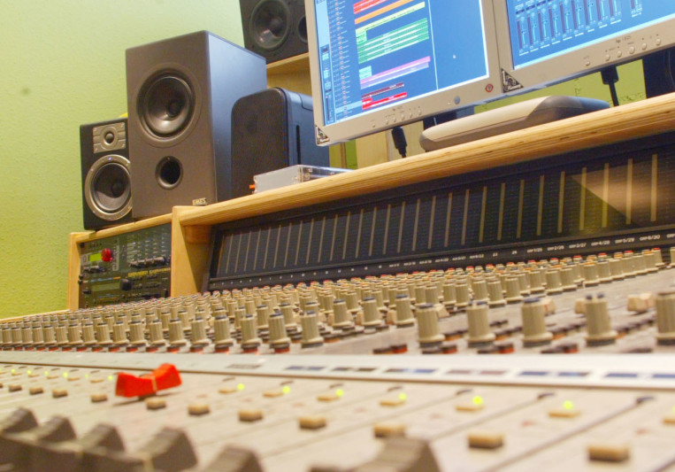 popstuff on SoundBetter