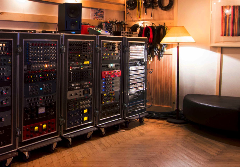 Drew Vogelman - The Garden Studio on SoundBetter