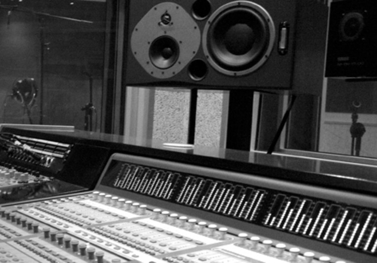 Casafont Recording Studio on SoundBetter