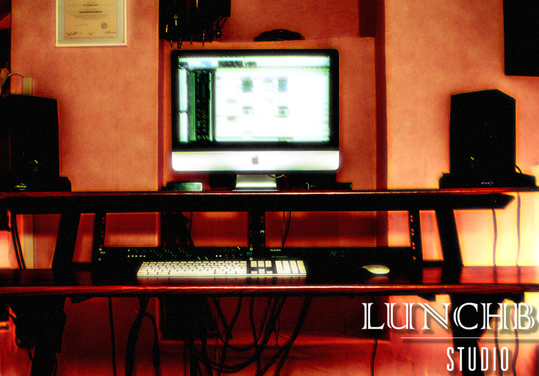 Lunchbox Studio on SoundBetter