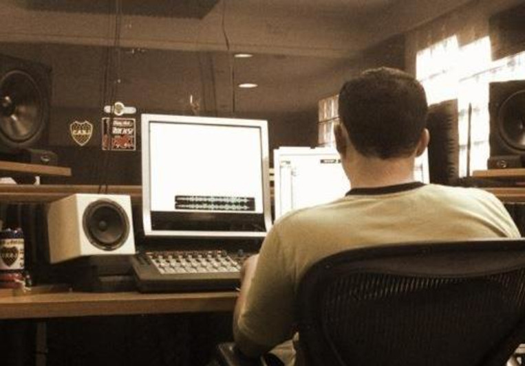 Carlos Lares on SoundBetter