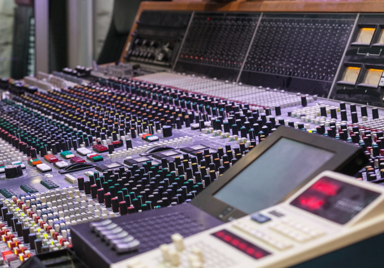 Damien Schuhler on SoundBetter