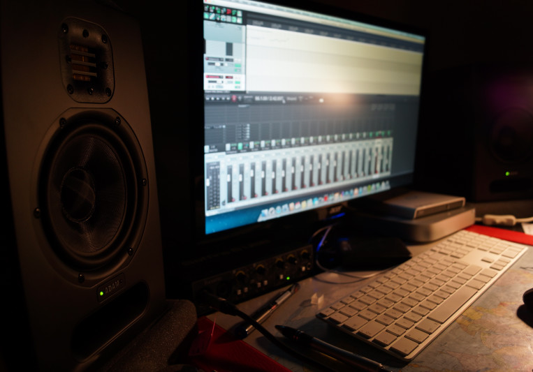 Amateur.PRODUCTIONS on SoundBetter