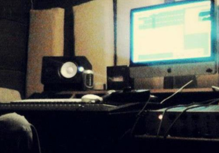 Sub De Madera (WoodenSub) on SoundBetter