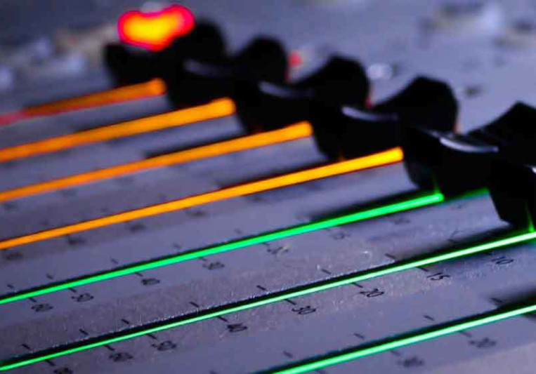 ULTRAGAIN on SoundBetter