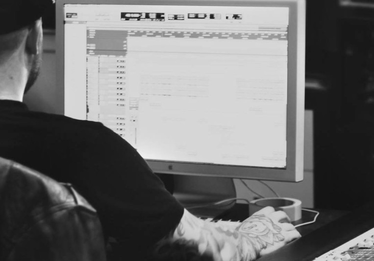 Alex Adelhardt on SoundBetter