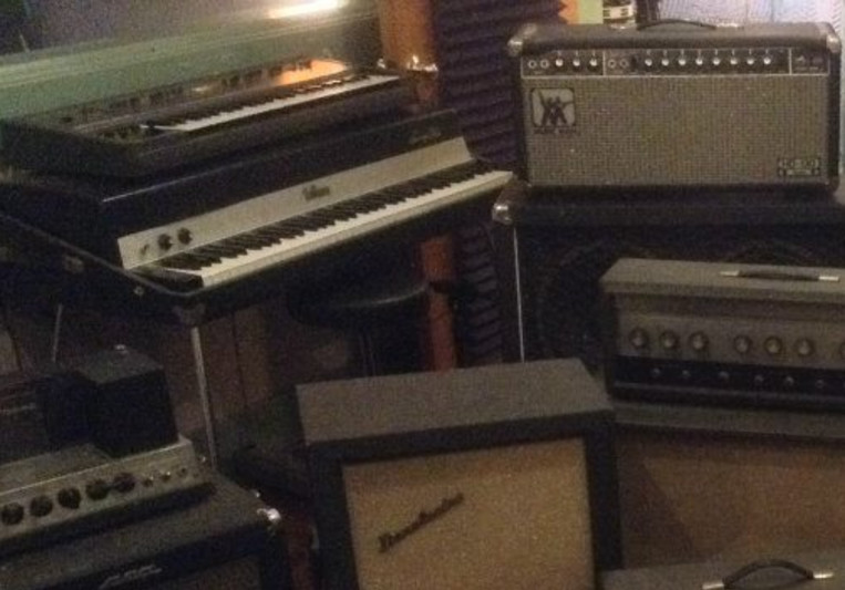 The Electric Cave on SoundBetter