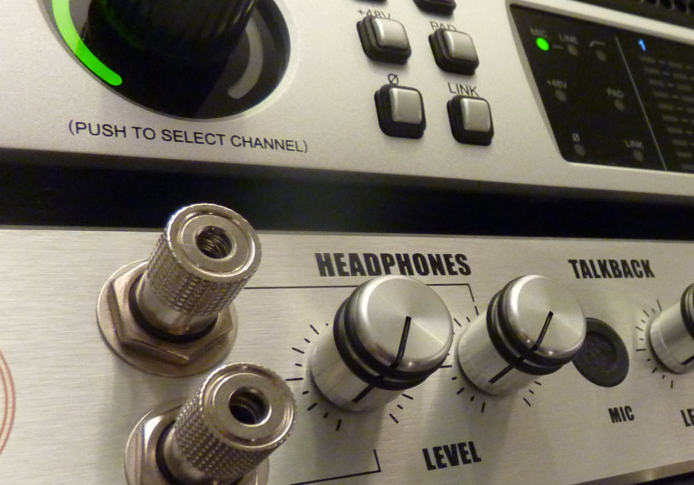 MixCorner on SoundBetter