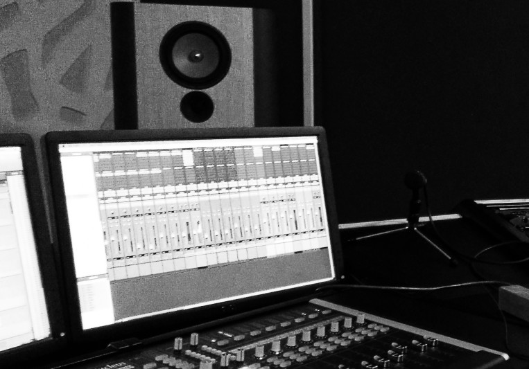 Redial Studio on SoundBetter