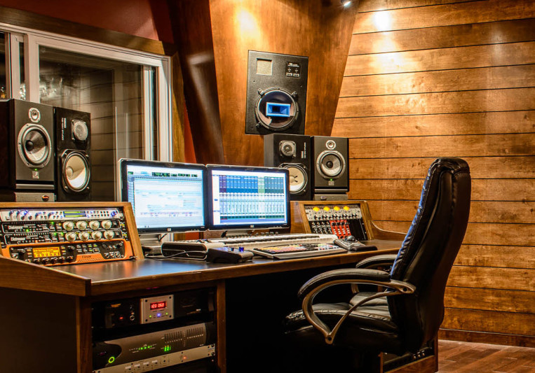 MadSamStudios on SoundBetter