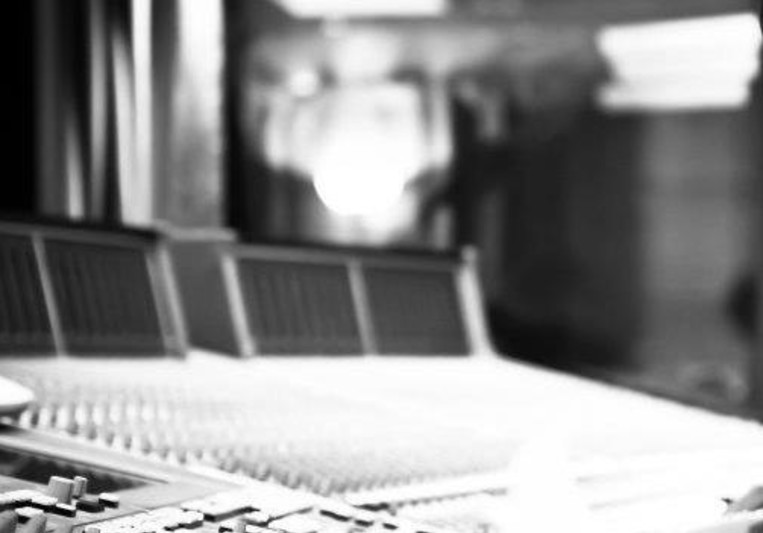 Guillaume Debros on SoundBetter