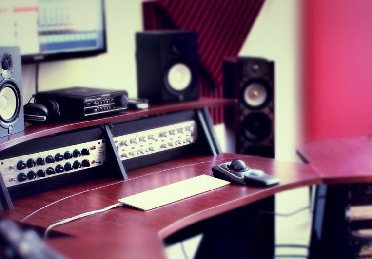 Mehrzad - CodaSound Studio on SoundBetter