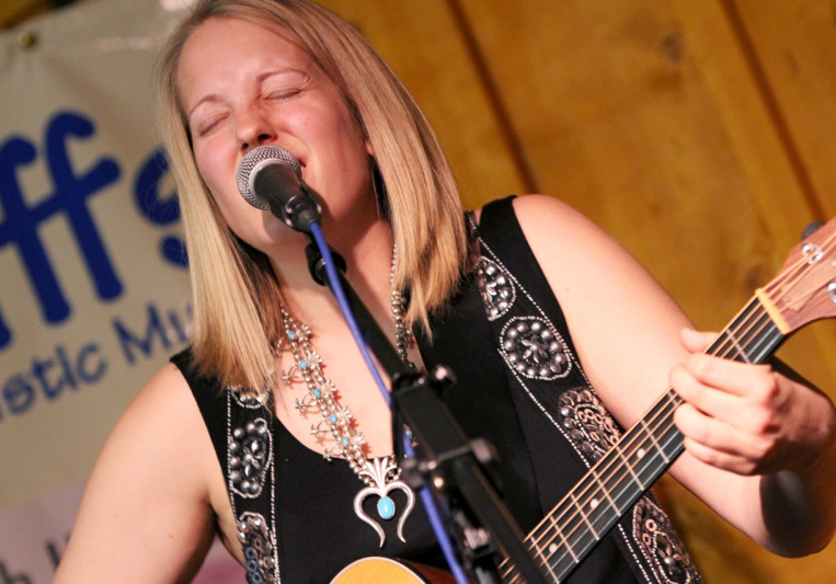 Elizabeth Hareza on SoundBetter