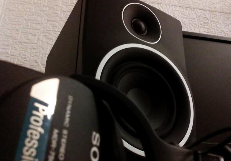 Adam Firegate Studio on SoundBetter