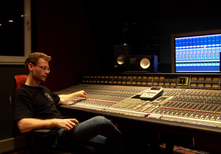 Christopher Hutt on SoundBetter