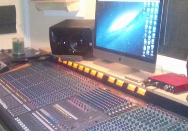 Ray the producer on SoundBetter