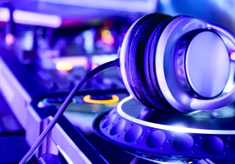 Ady DeeJay on SoundBetter