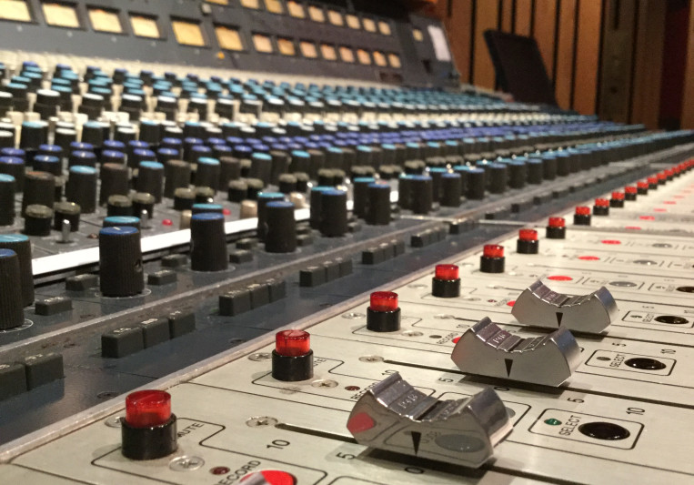 Anthemic Recording Studios on SoundBetter