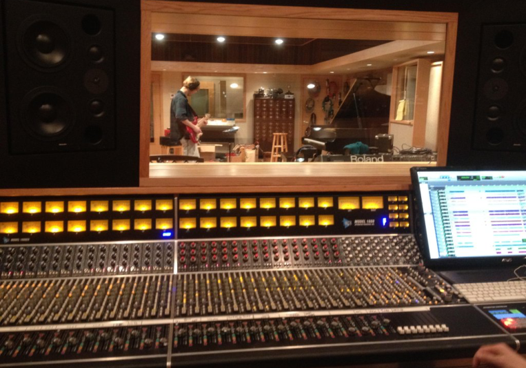 Anthony Hinds on SoundBetter