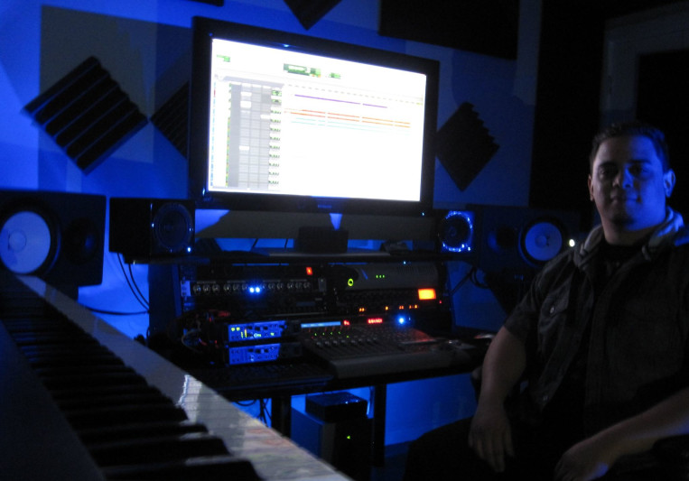 D'Luz at The Maestros Music on SoundBetter