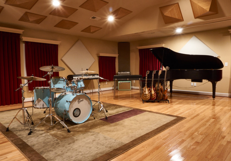 TYFY Music Studio on SoundBetter