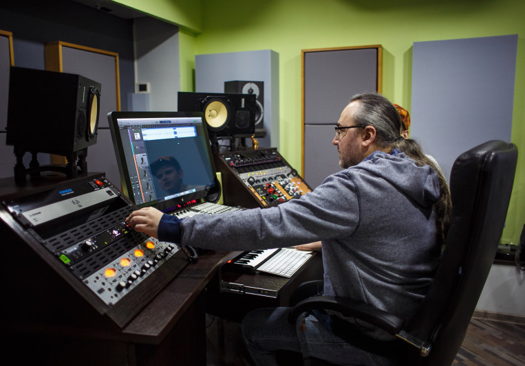Dmitry Horunzhy on SoundBetter