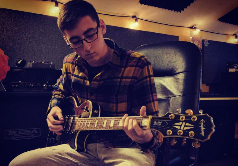 Emmett Martin on SoundBetter