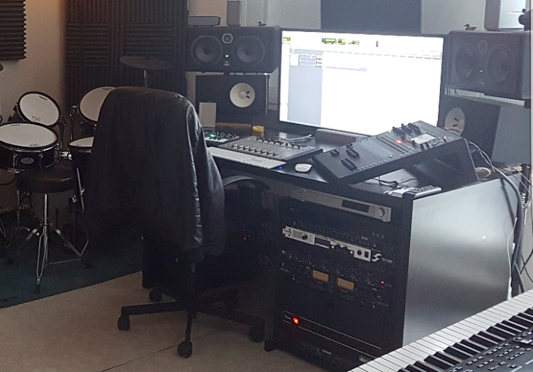 Thomas Vanelstlande on SoundBetter