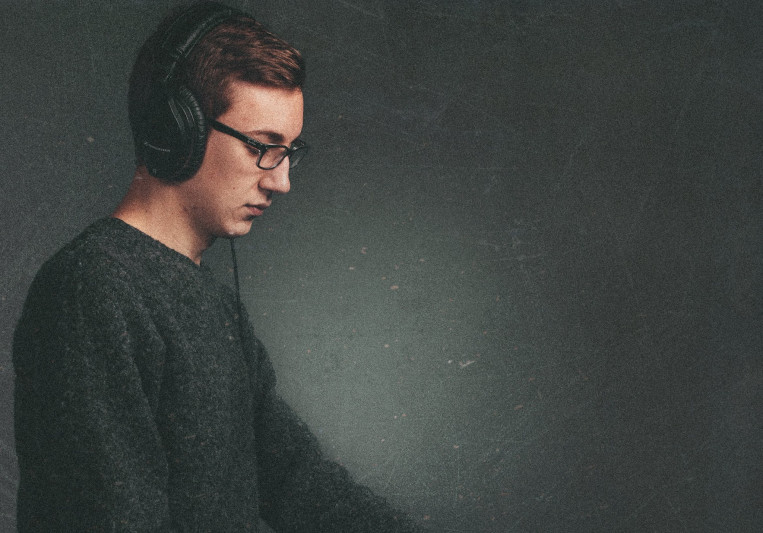Mitchell Schneider on SoundBetter