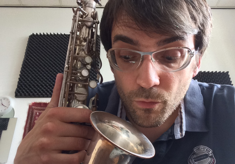 Mischa Ruhr on SoundBetter