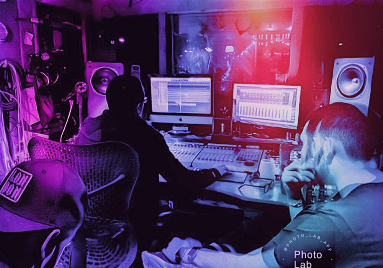 Substeppers on SoundBetter