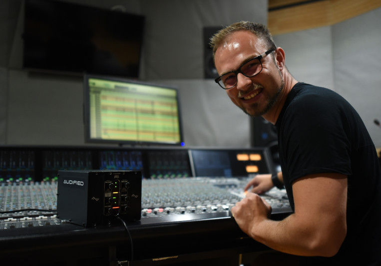 JAREK MUSIL on SoundBetter