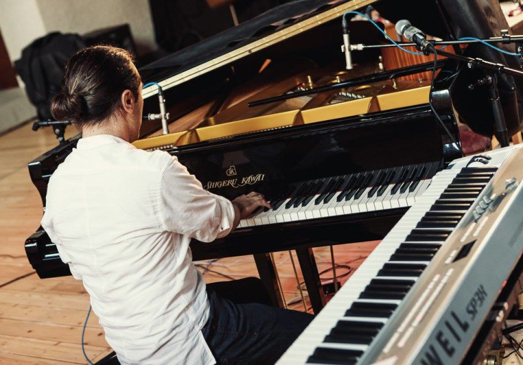 Hugo Selles on SoundBetter