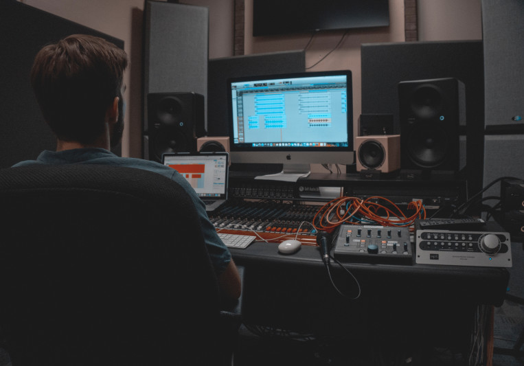 Steven Layton Mixing on SoundBetter