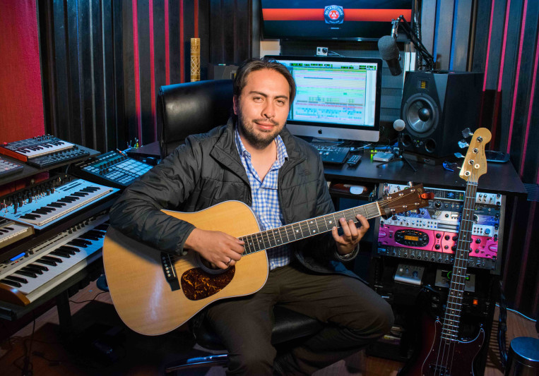 Julio Monroy on SoundBetter