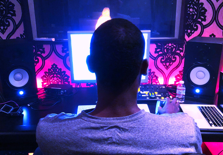 Sammasio on SoundBetter