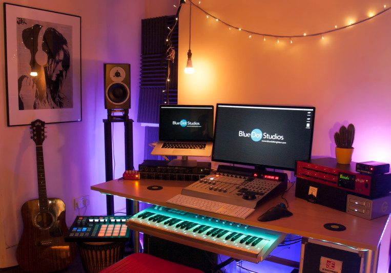 Olli Daffarn; Blue Dot Studios on SoundBetter