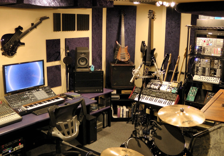 Studio Wormbone on SoundBetter