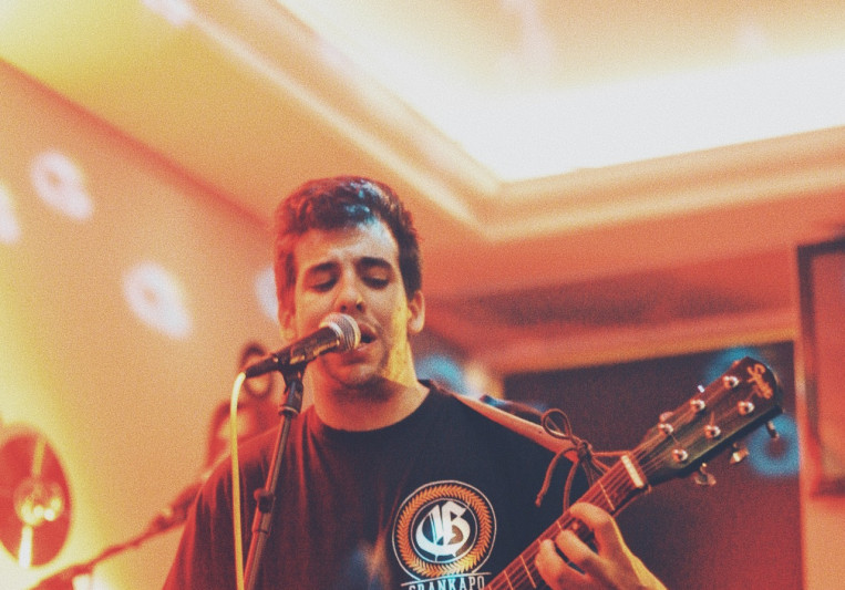 Sam Tiles on SoundBetter