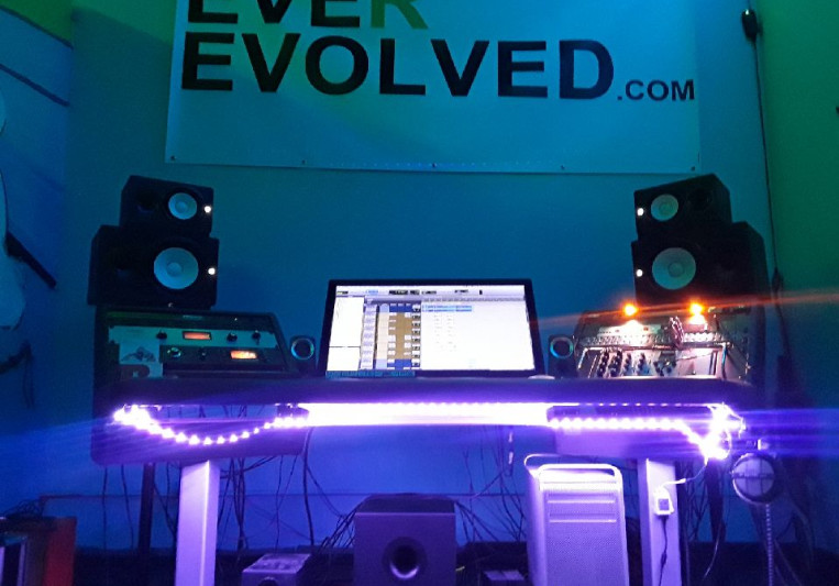 Ever Evolved Studios on SoundBetter