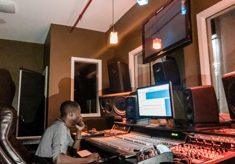 Pee Gh on SoundBetter