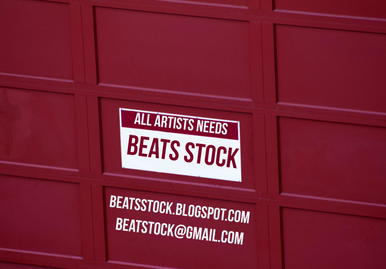 beats stock on SoundBetter