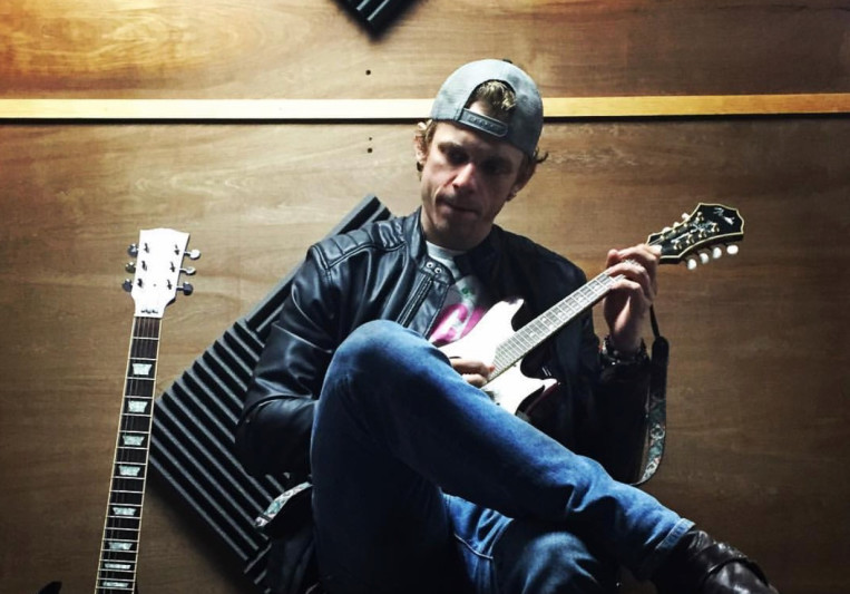 Professional Studio Musician on SoundBetter