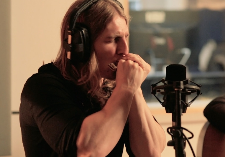 Harmonica Session Musician on SoundBetter