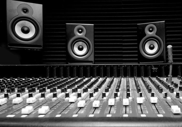 ES Productions on SoundBetter