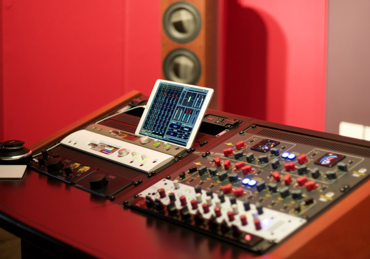 Lugove Mastering on SoundBetter